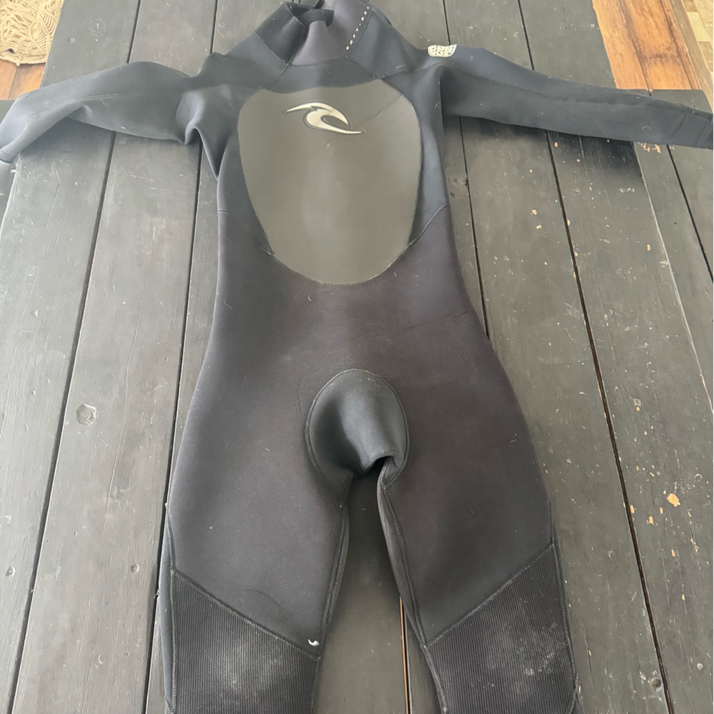 Ripcurl dawn patrol E3 wetsuit size medium
